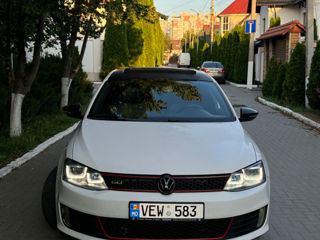 Volkswagen Jetta foto 1