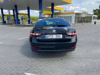 Skoda Superb foto 5