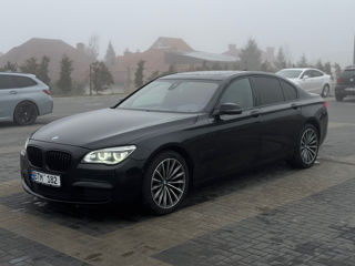 BMW 7 Series foto 2