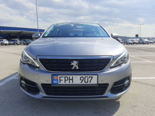 Peugeot 308 foto 1