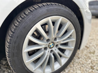 BMW 5 Series foto 16