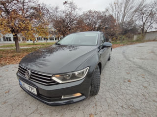 Volkswagen Passat foto 2