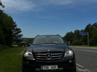 Mercedes M-Class foto 2