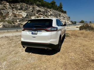 Ford Edge foto 2