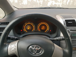 Toyota Auris foto 9