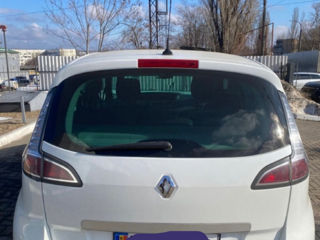 Renault Grand Scenic foto 2