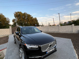 Volvo XC90 foto 1