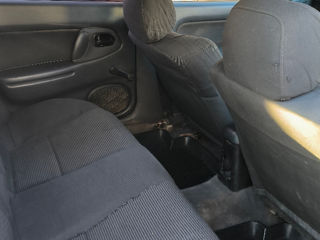 Mazda 323 foto 5