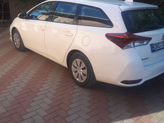 Toyota Auris foto 4