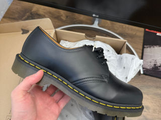 Dr. Martens 1461 LOW