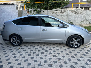 Toyota Prius foto 1