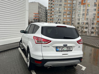 Ford Kuga foto 3