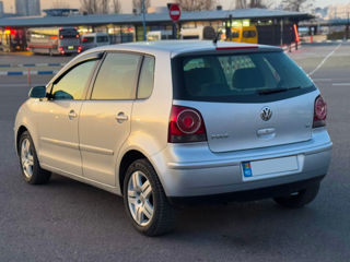 Volkswagen Polo foto 8