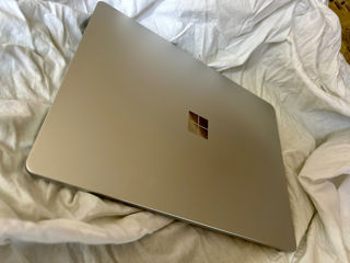 Microsoft surface laptop go 2 foto 2