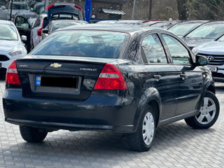 Chevrolet Aveo foto 5