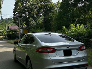 Ford Fusion foto 5