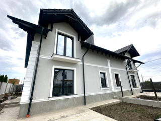 Casă spre vânzare cu 4 camere, 250 m2 în Suburbie, Tohatin foto 1