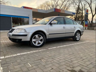 Volkswagen Passat foto 1