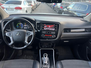 Mitsubishi Outlander foto 16