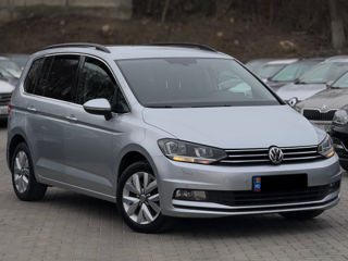 Volkswagen Touran foto 4