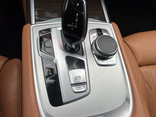 BMW 7 Series foto 7