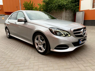 Mercedes E-Class foto 1