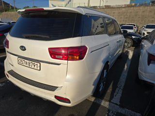 KIA Carnival foto 5