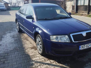 Skoda Superb foto 2