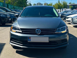 Volkswagen Jetta foto 2