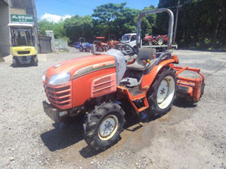 Tractor Japonez Hitachi Tiera  CTX180 Kubota GL180