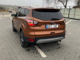 Ford Kuga foto 2