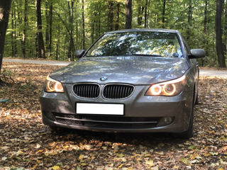 BMW 5 Series foto 1