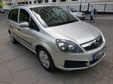 Opel Zafira foto 1