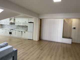 Apartament cu 3 camere, 121 m², Botanica, Chișinău foto 2