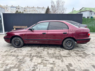 Toyota Carina foto 5