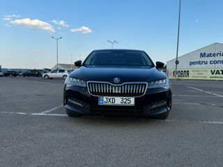 Skoda Superb foto 2