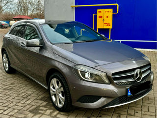 Mercedes A-Class foto 2