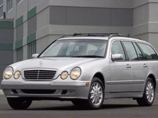 Mercedes E-Class foto 1