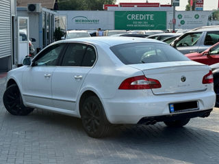 Skoda Superb foto 4