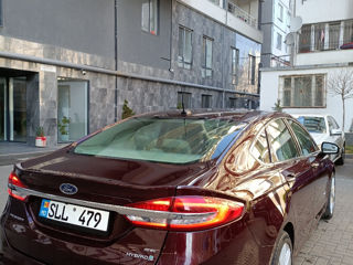 Ford Fusion foto 7