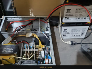 APC UPS 1500W + + 2 acumulatoare 12V 38A foto 2