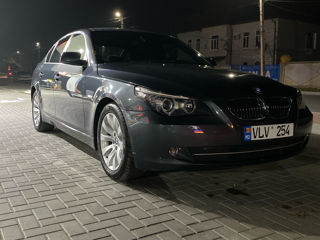 BMW 5 Series foto 8