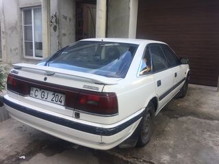 Mazda 626 foto 2