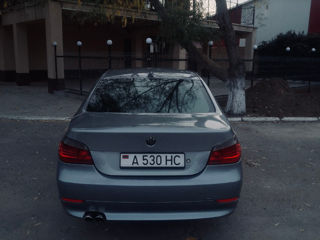 BMW 5 Series foto 5