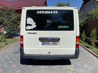 Ford Transit foto 1