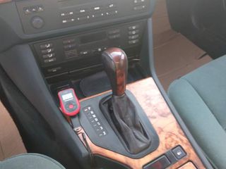 BMW 5 Series foto 2