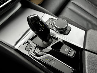 BMW 5 Series foto 13