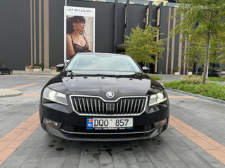 Skoda Superb foto 5