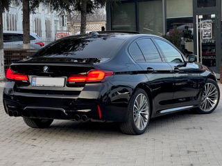 BMW 5 Series foto 3