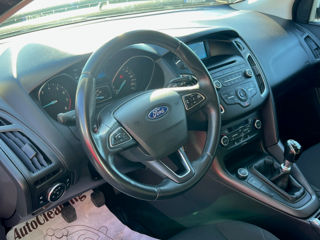 Ford Focus foto 6